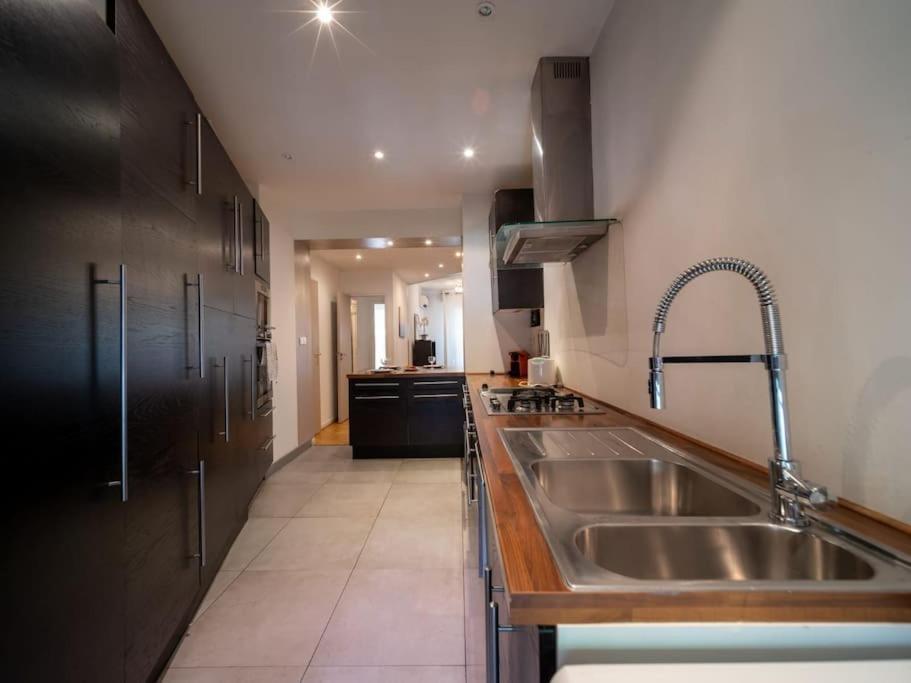 Appartement Climatise Tout Equipe A Cote Du Stade Velodrome Марсилия Екстериор снимка